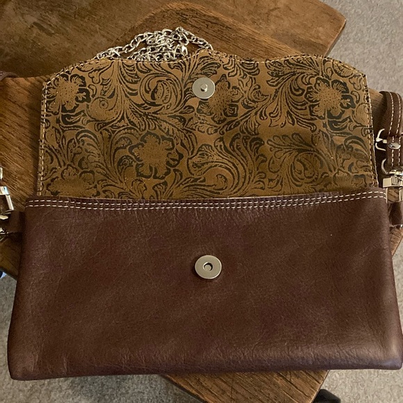 Holy Cow Couture Sassy Mini Classy Cowgirl with Dust Bag NWOT - Picture 3 of 5